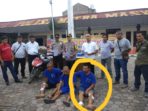 Menikam Hingga Tewas Usai Saling Tatap Mata