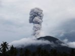 Letusan Gunung Ibu Tak Bikin Warga Panik