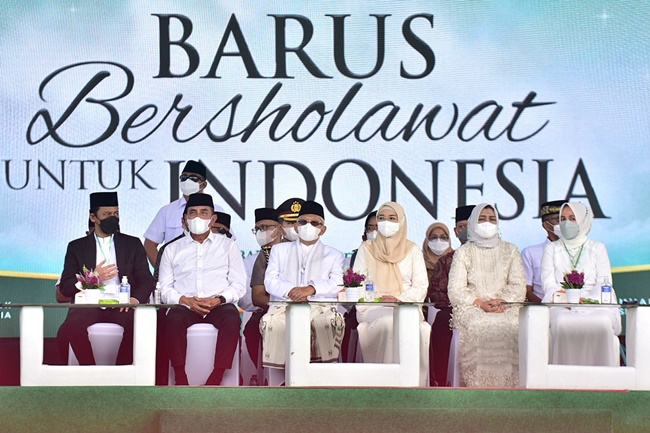 Wapres Ma'ruf Amin menghadiri acara Barus Bersholawat yang digelar di Kecamatan Barus, Tapteng, pada Rabu, 15 Februari 2023. Foto Ist | Rienews.com.