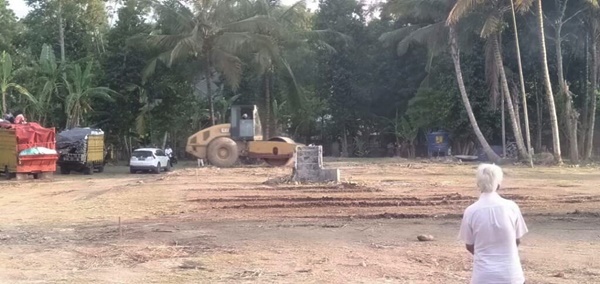 Sisa bangunan Rumoh Geudong yang diratakan. Foto Dok. Kontras Aceh.