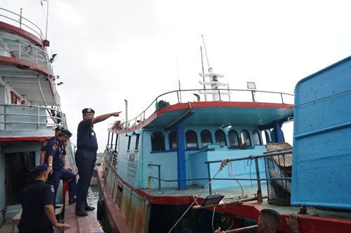 Kementerian Kelautan dan Perikanan perketat pengawasan zona penangkapan ikan di wilayah pengelolaan perikanan Negara Republik Indonesia (WPPNRI). Foto kkp.go.id.