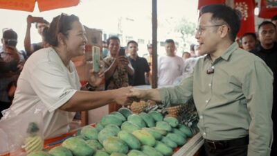 Sambangi Pasar Chinatown Glodok, Cawapres AMIN Terima Keluhan hingga Harapan