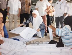 Panitia Pemilu Luar Negeri Diminta Optimalkan Dokumen