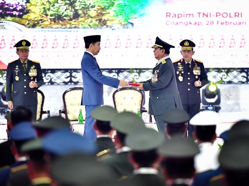 Menhan Prabowo Subianto terima gelar Jenderal TNI Kehormatan di Mabes TNI, 28 Februari 2024. Foto Dok. BPMI Setpres.