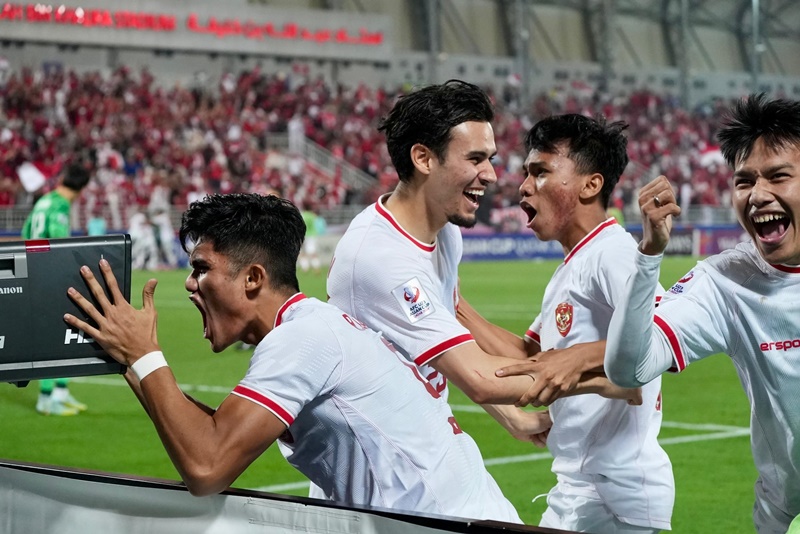 Pemain Indonesia U23 meluapkan kegembiraan usia menaklukan Korea Selatan di babak perempat final Piala Asia U23 pada Kamis, 25 April 2024 waktu Qatar, Jumat dini hari, 26 April 2024 waktu Indonesia. Foto pssi.org.