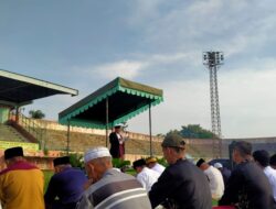 Solat Idul Fitri 1445 H Stadion Pandan Arang, Khatib Singgung Situasi Terkini Bangsa