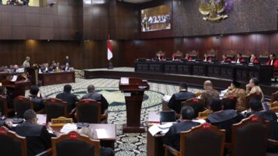 Sidang kedua sengekta Pilpres (PHPU Presiden) 2024 dengan Pemohon paslon AMIN dengan agenda mendengarkan keterangan saksi dan saksi ahli yang dihadirkan Tim Hukum AMIN di Ruang Sidang Pleno MK, Senin, 1 April 2024. Foto MKRI/Ifa.