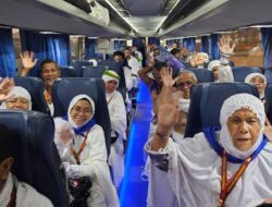 Jemaah Haji 2024 Gelombang II Diminta Mandi Sunah dan Kenakan Ihram Sejak di Embarkasi