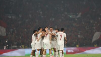 Timnas Indonesia lolos ke babak ketiga Kualifikasi Piala Dunia 2026 zona Asia setelah menaklukan Filipina, skor 2-0, di Stadion Utama Bung Karno pada Selasa malam, 11 Juni 2024. Foto pssi.org.