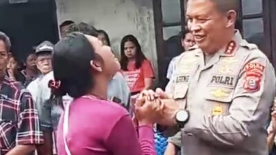 Kapolda Sumut Komjen Agung Kunjungi Keluarga Wartawan Sempurna Pasaribu