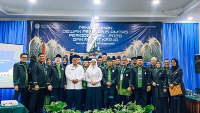 Pengukuhan pengurus Asosiasi Muslim Travel Sumatera (AMTAS) periode 2024-2028. Foto Istimewa.