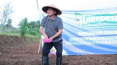 Menteri Desa dan Pembangunan Daerah Tertinggal, Yandri Susanto. Foto Kemendesa.go.id.